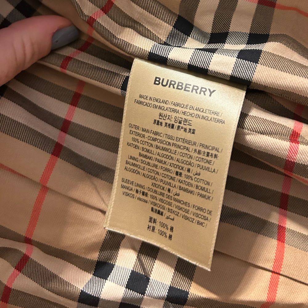 Burberry Beige Tan Trench Coat - Picture 8 of 13